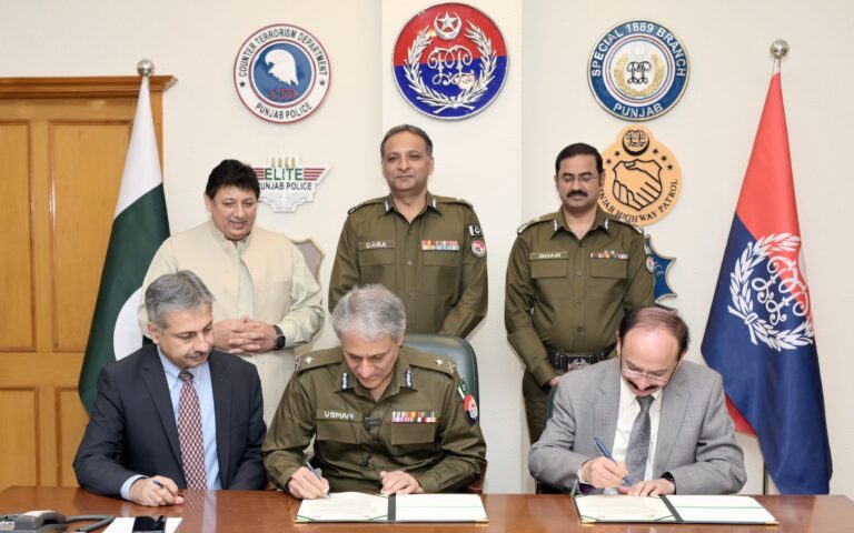 PUNJAB POLICE INKED MOUS WITH ALL MAJOR GOVERNMENT HOSPITALS IN LAHORE, FREE AND BEST MEDICAL FACILITIES WILL BE PROVIDED TO THE FAMILIES OF THE MARTYRS.